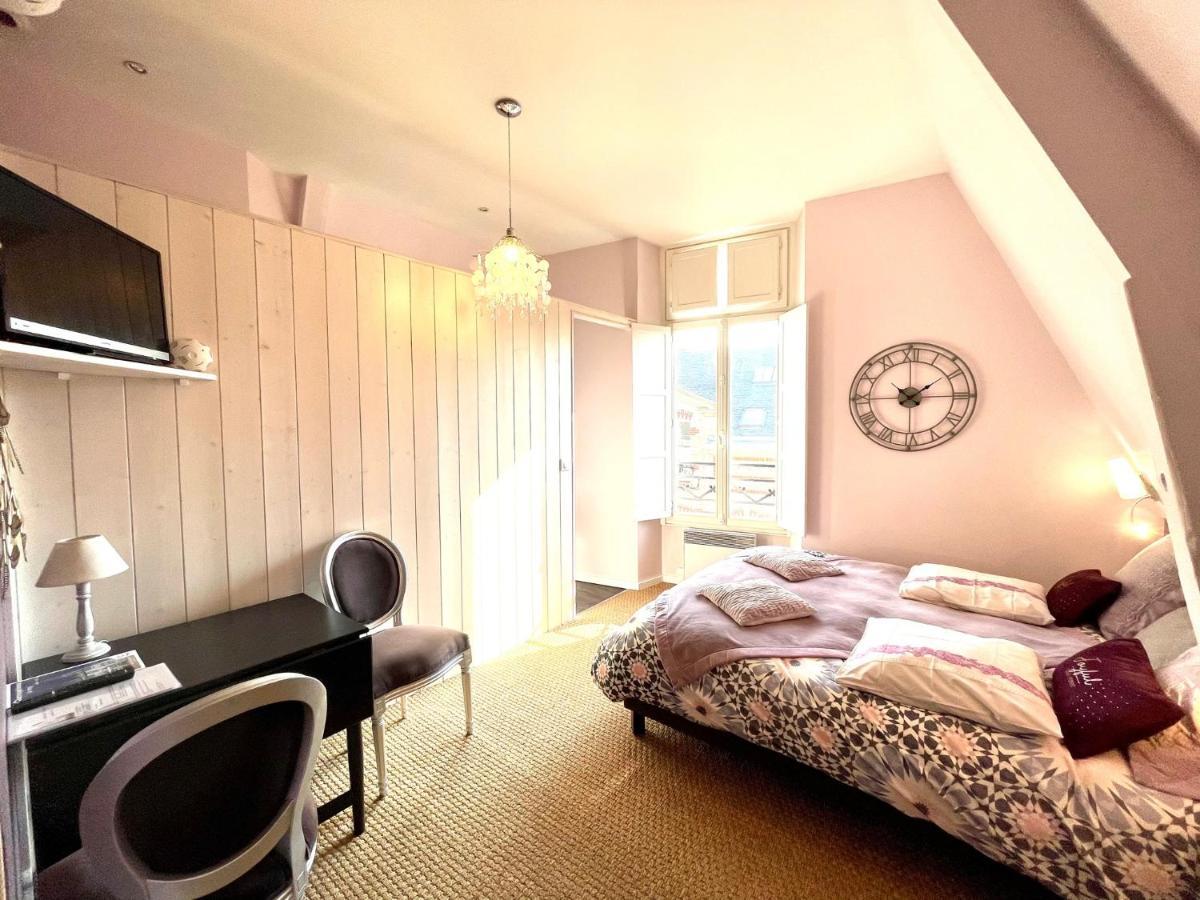 Maunoury Citybreak Chartres Room photo